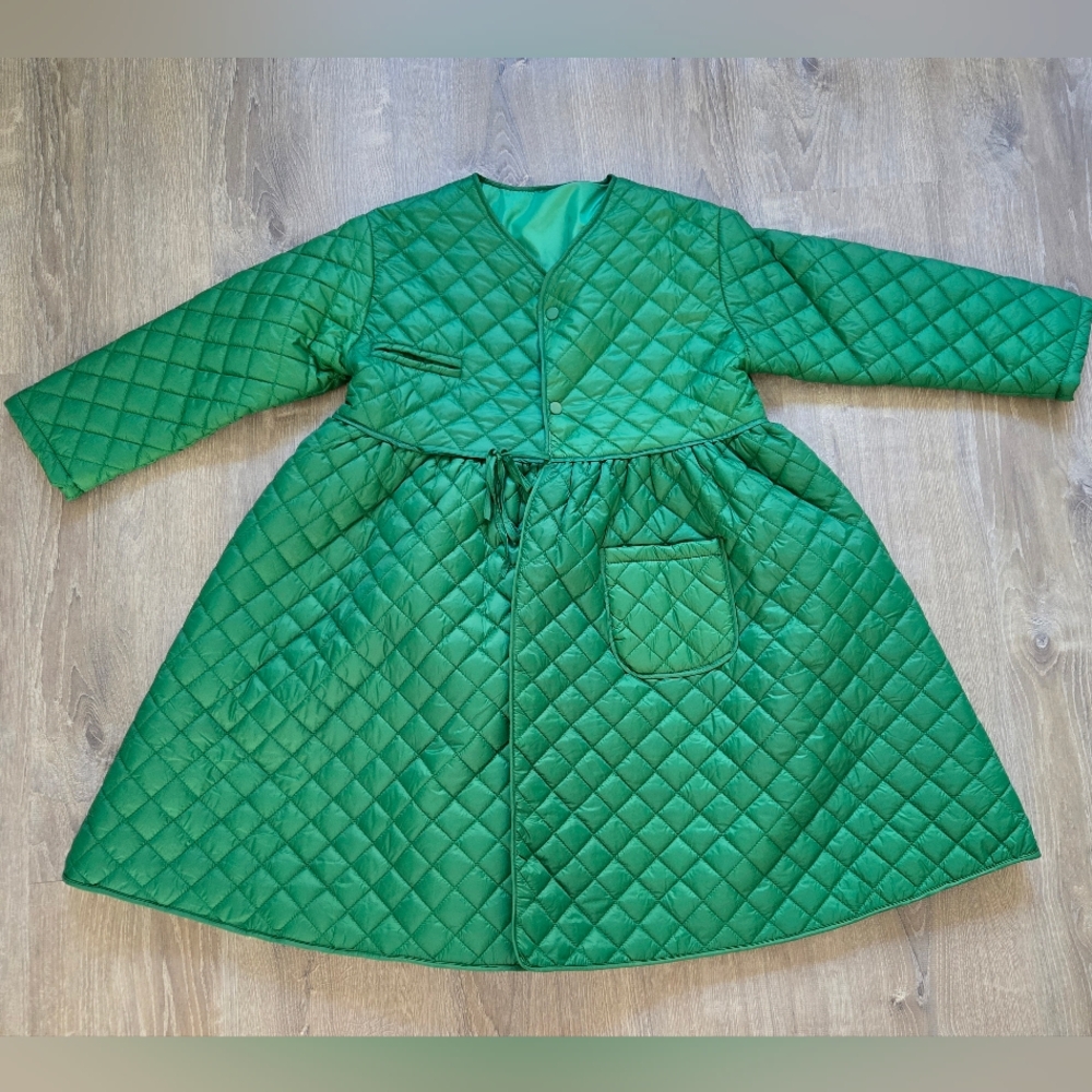 Kelly Green Quilted Kids Coat SZ 160 (L/XL)